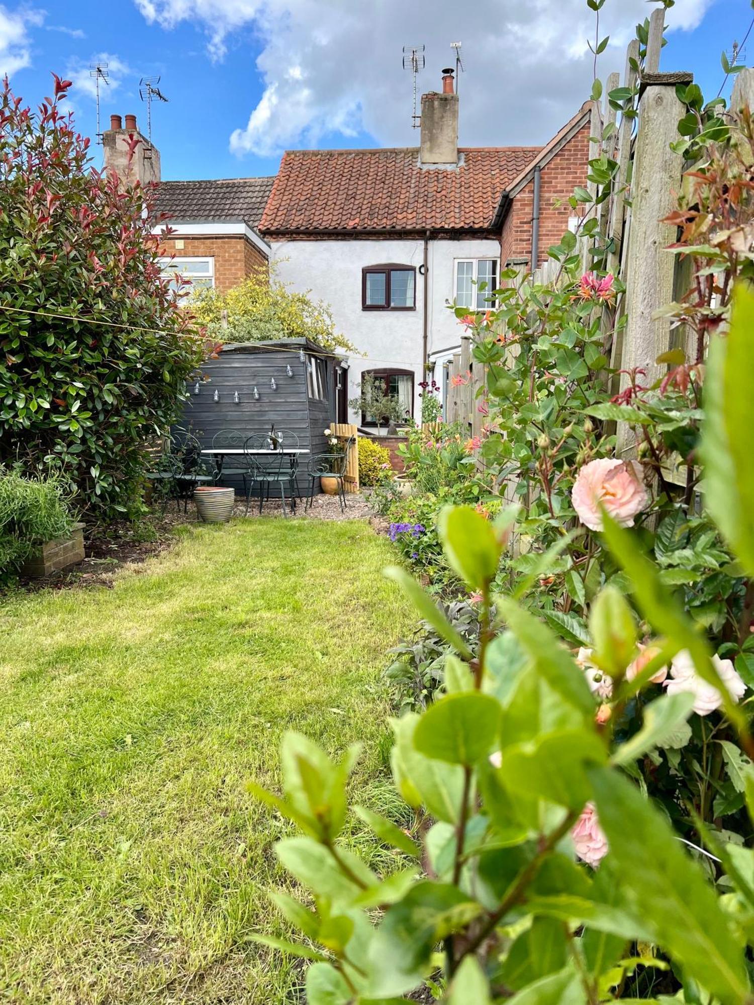 Holly Cottage Cosy Home In Sherwood Forest Edwinstowe Exterior photo